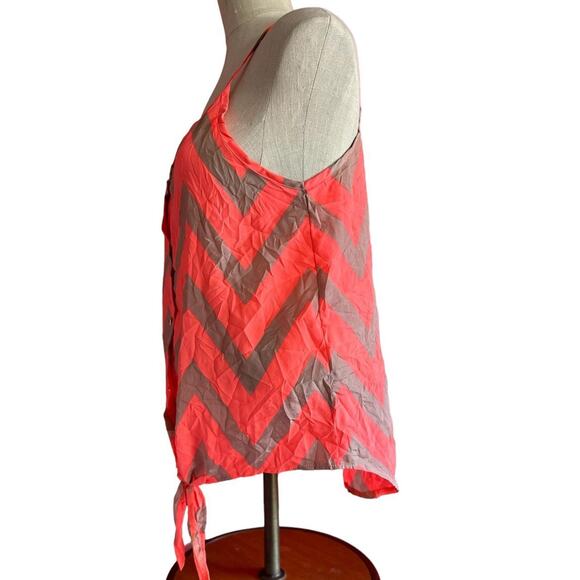 Womens Tank Top Large Coral Tan Chevron Tie Front Flowy Spaghetti Strap - Picture 5 of 7